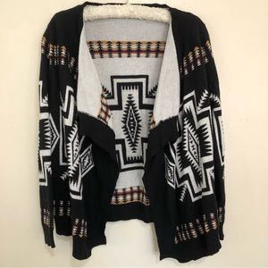 Black And White Geometric open front drape cardigan size medium viscose and wool
